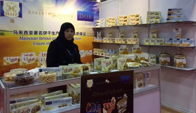 Menyertai Show di Kunming China — Dec 2015 — Mendapat pesanan order untk membuat Jenama Brand China-D`Best dari syarikat China Henan